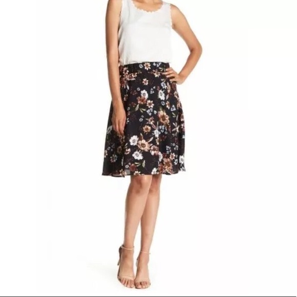 Philosophy size small floral A-line flared skirt - Picture 1 of 6